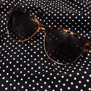 Tortoiseshell Half-rimmed Sunglasses